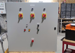 Armoire électrique face avant